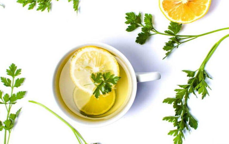 5 Voordele van Pietersiele Tee (plus resep)